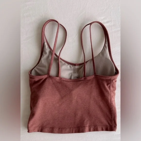 Vuori Halo Performance tank - Picture 6 of 10